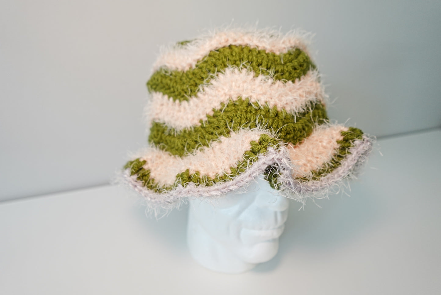 Zigzag Fuzzy Crochet Hat in AmyGreen x Pastel Peach