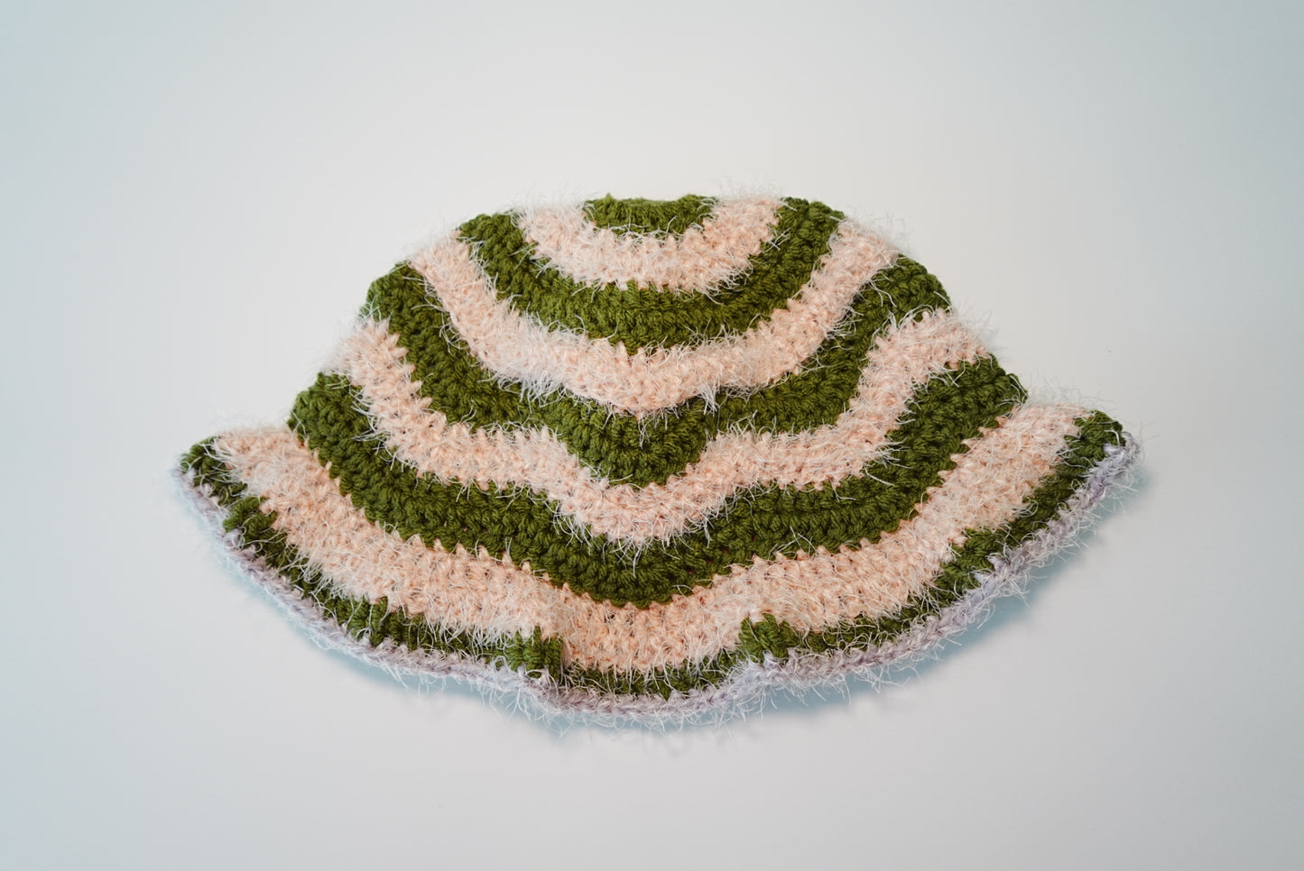 Zigzag Fuzzy Crochet Hat in AmyGreen x Pastel Peach